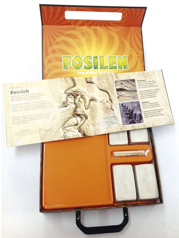 Fosilen mundu bitxia